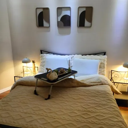 Lejlighed Glamorous Flat In *