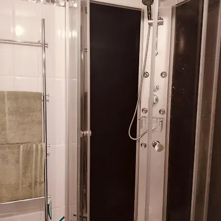 Glamorous Flat In Merzmuhler