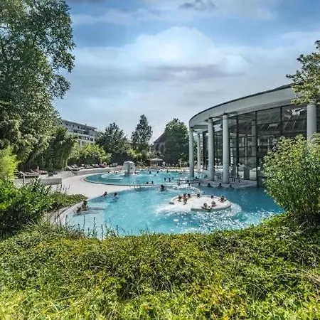 Glamorous Flat In Merzmuhler