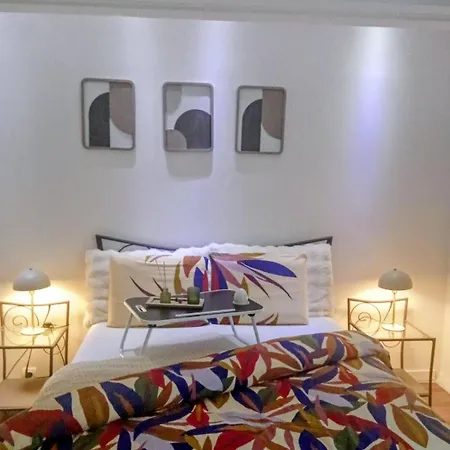 Glamorous Flat In